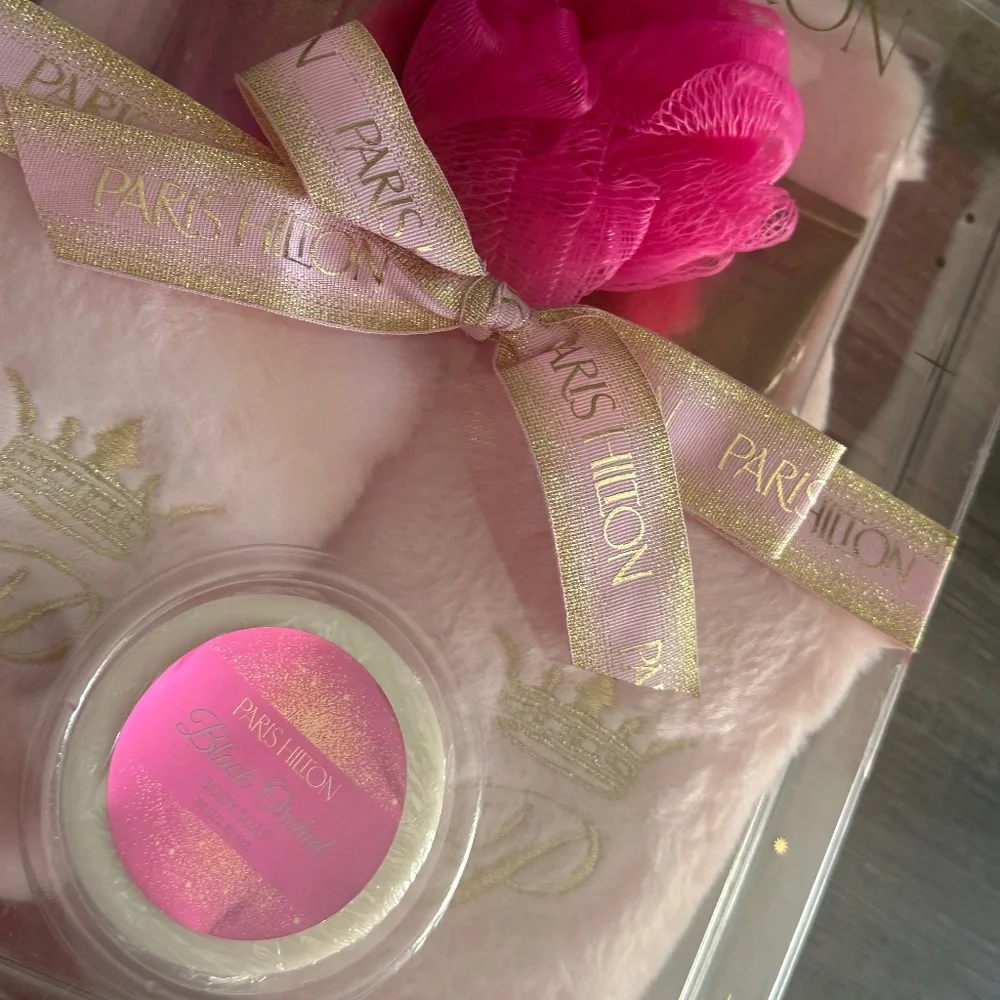 Paris Hilton Black Orchid fragrance 5 Pc set - Picture 2 of 4